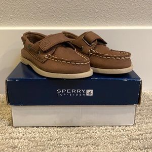 Toddler Sperry loafers 5 1/2M